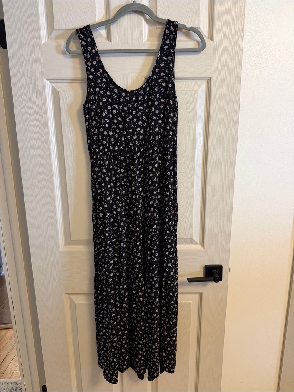 Women’s Floral Scoop Neck Maxi Dress